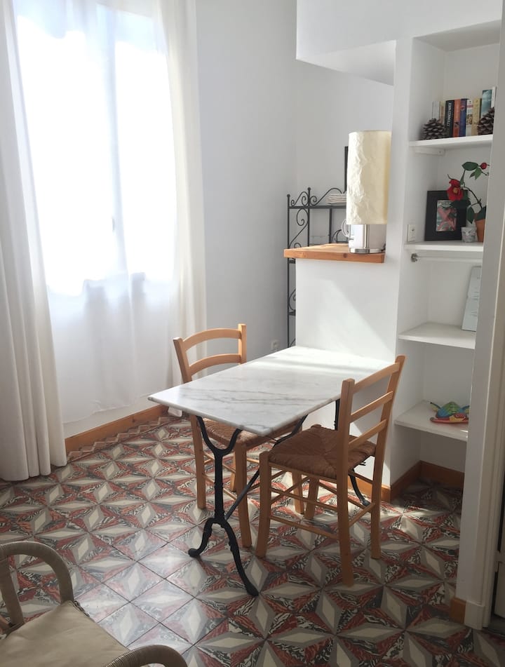 Appartement Deux Pièces Rose - Avignon