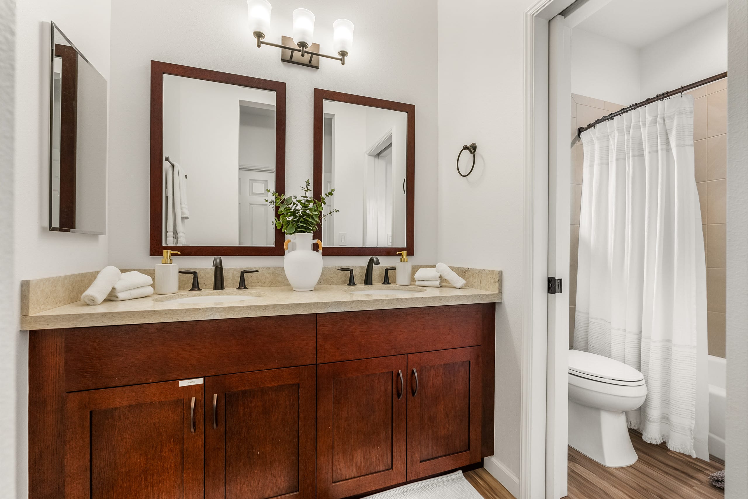 Home in Waianae · ★4.94 · 4 bedrooms · 7 beds · 2.5 private baths - Image 26
