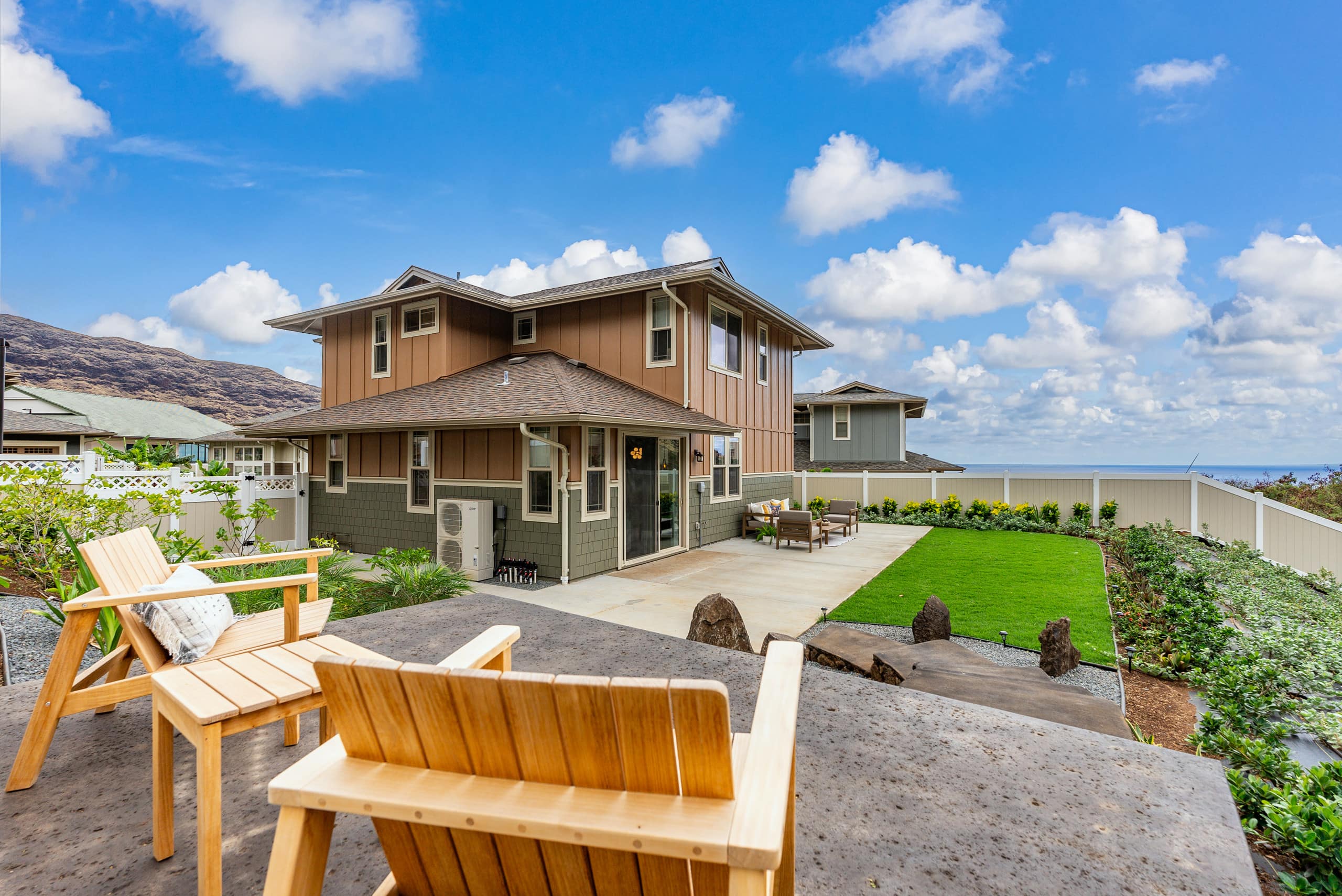 Home in Waianae · ★4.94 · 4 bedrooms · 7 beds · 2.5 private baths - Image 33