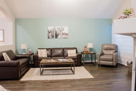 Top Airbnb: Cozy McKinney Home • King Beds • 6 min to Downtown in Mc Kinney
