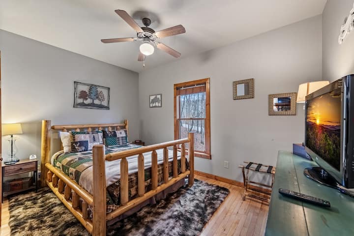  Guest Queen Bedroom on the main (middle) level, next to hall bath and across the hall from the Master Bedroom #1