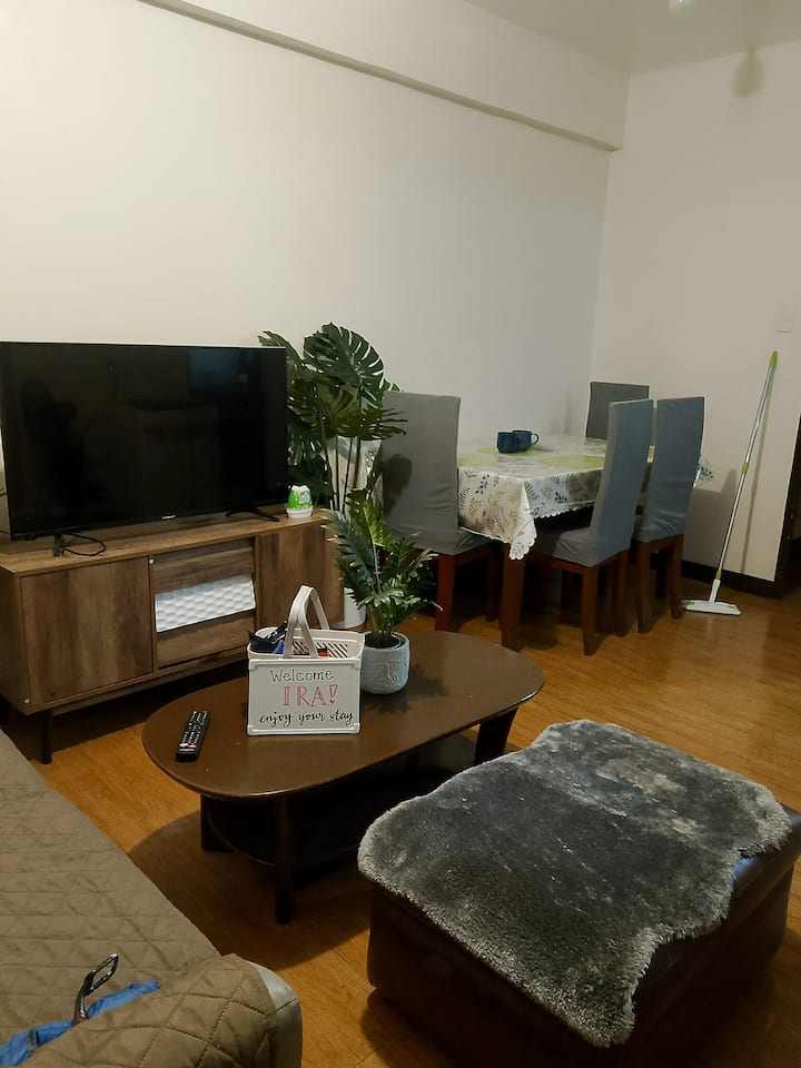 Cozy Condo W/ Fiber Internet &Parking@laspinascity - Las Piñas