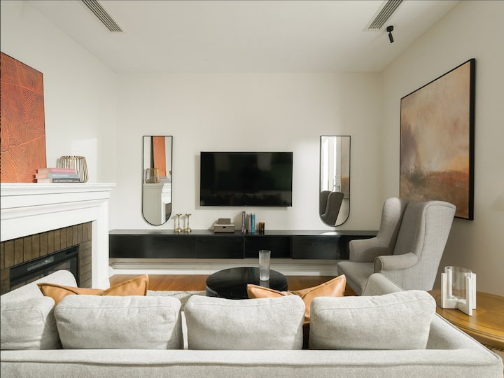 2 Bedrooms | Lift | Old Quarter | Night Street - Hanoï