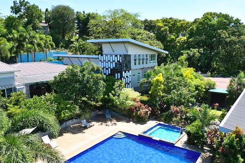 Stay at Hardin Private Resort and Events Place