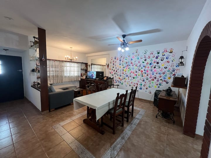 Cama en habitación compartida en Villa Luro