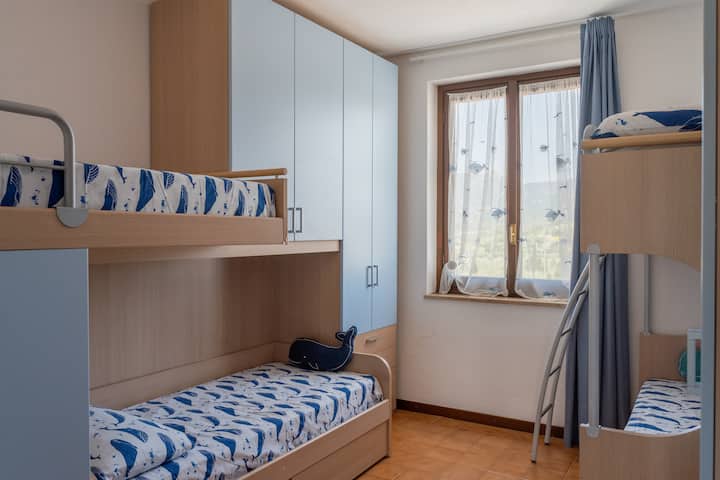 Bedroom with 2 bunk beds "La Balena"