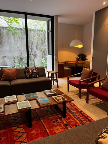 Luxury 3 BR in Heart of La Roma gallery image 2