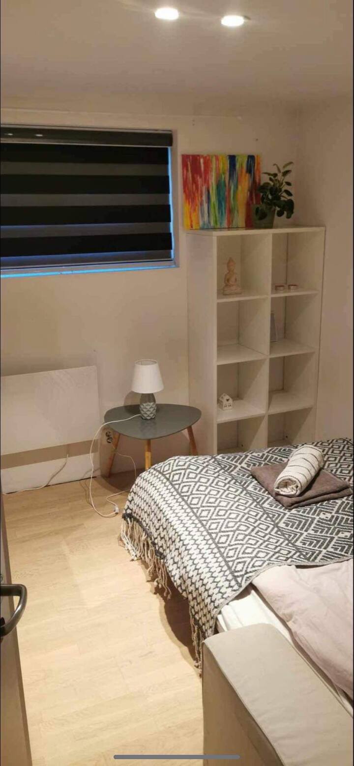 საძინებელი 1