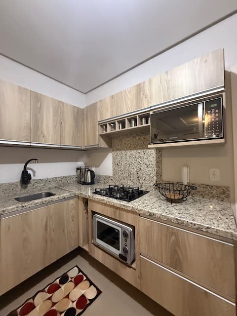 Imóvel de sucesso: Downtown apartment in Não Me Toque em Não Me Toque