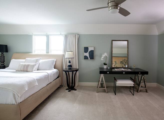 Westlake Home w/ Private Pool, A Backyard Oasis gallery image 5