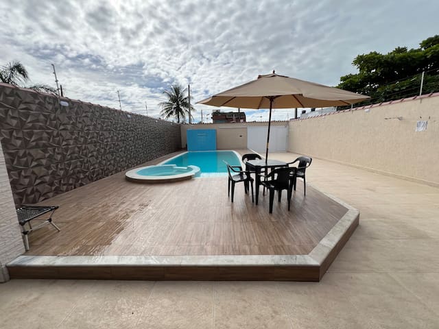 Entire home with 3 bedrooms in Itanhaém - Casa temporada itanhaem gaivotá 100 metros da prai