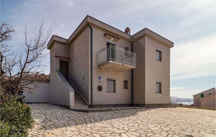 Beach Front Apartment In Ribarica - Karlobag - Karlobag
