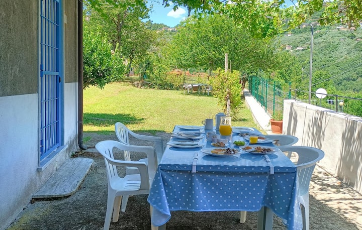 3 Bedroom Pet Friendly Home In Terrile - Recco
