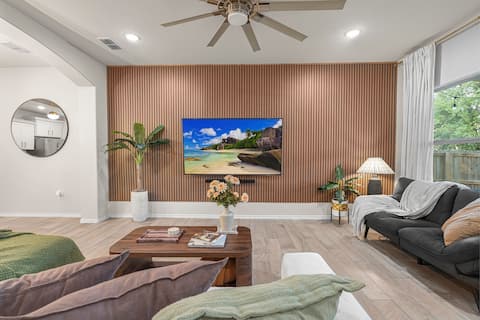 Modern North Laredo Townhouse