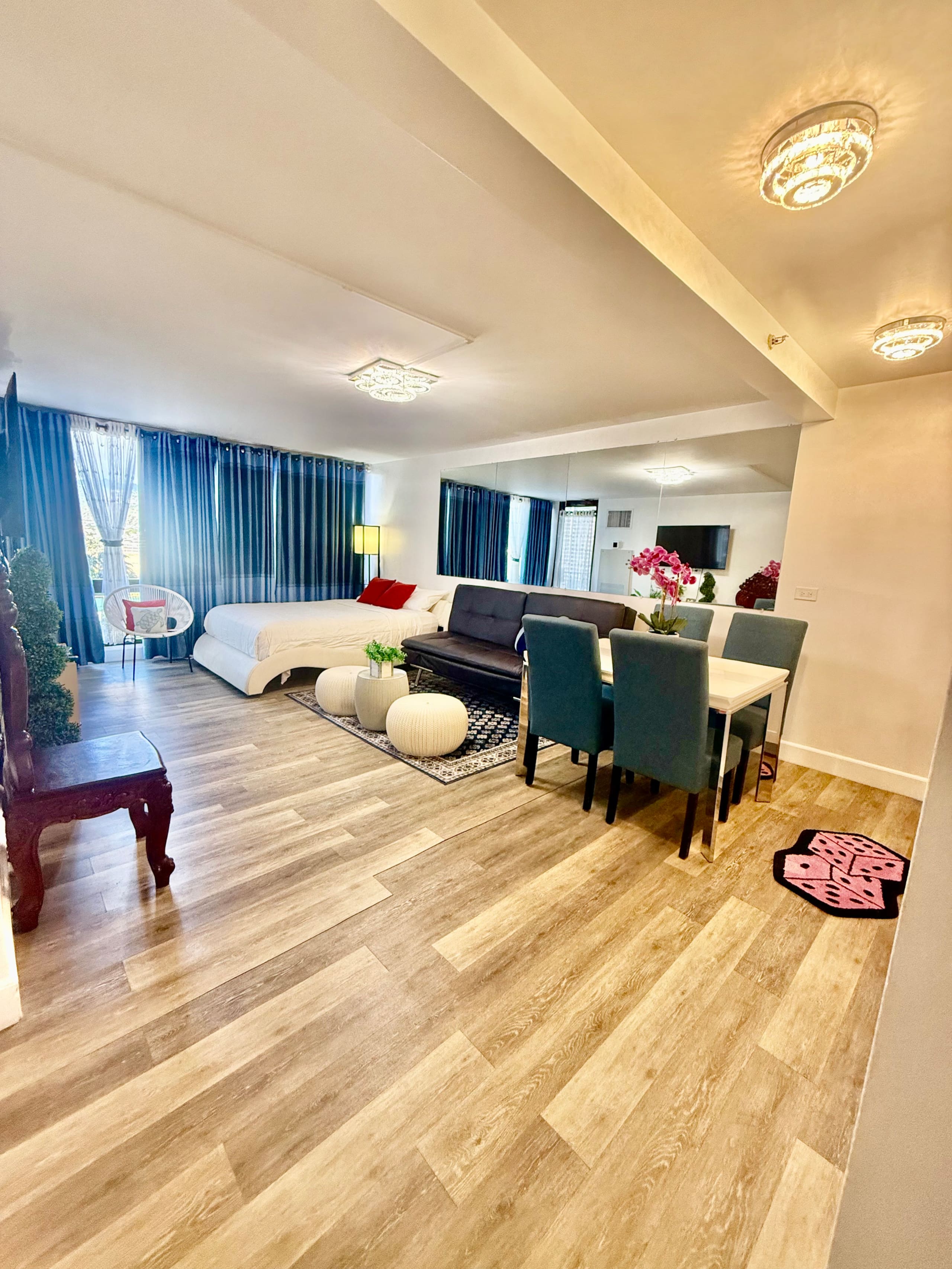 Condo in Honolulu · ★4.83 · 1 bedroom · 3 beds · 1 private bath - Image 36