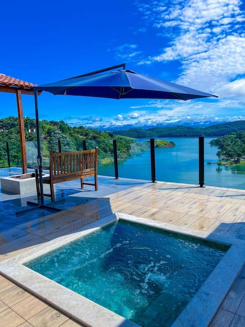 House on the dam in Cond Fechado Igaratá - BV
