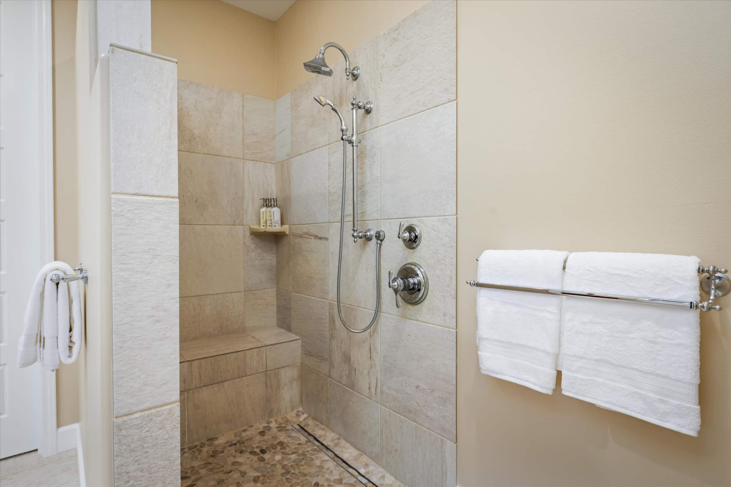 Home in Kailua-Kona · ★5.0 · 3 bedrooms · 4 beds · 3.5 baths - Image 20
