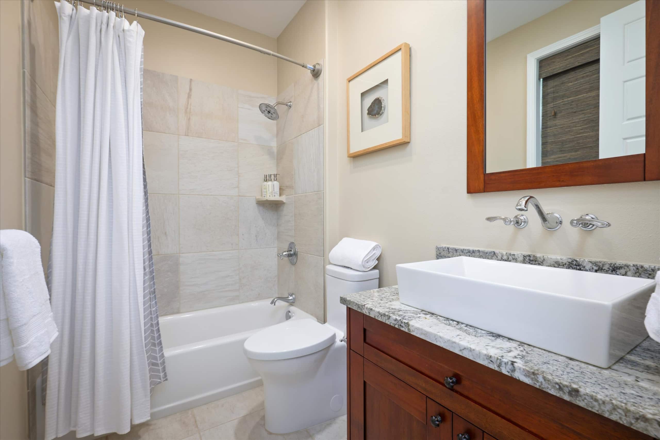 Home in Kailua-Kona · ★5.0 · 3 bedrooms · 4 beds · 3.5 baths - Image 21