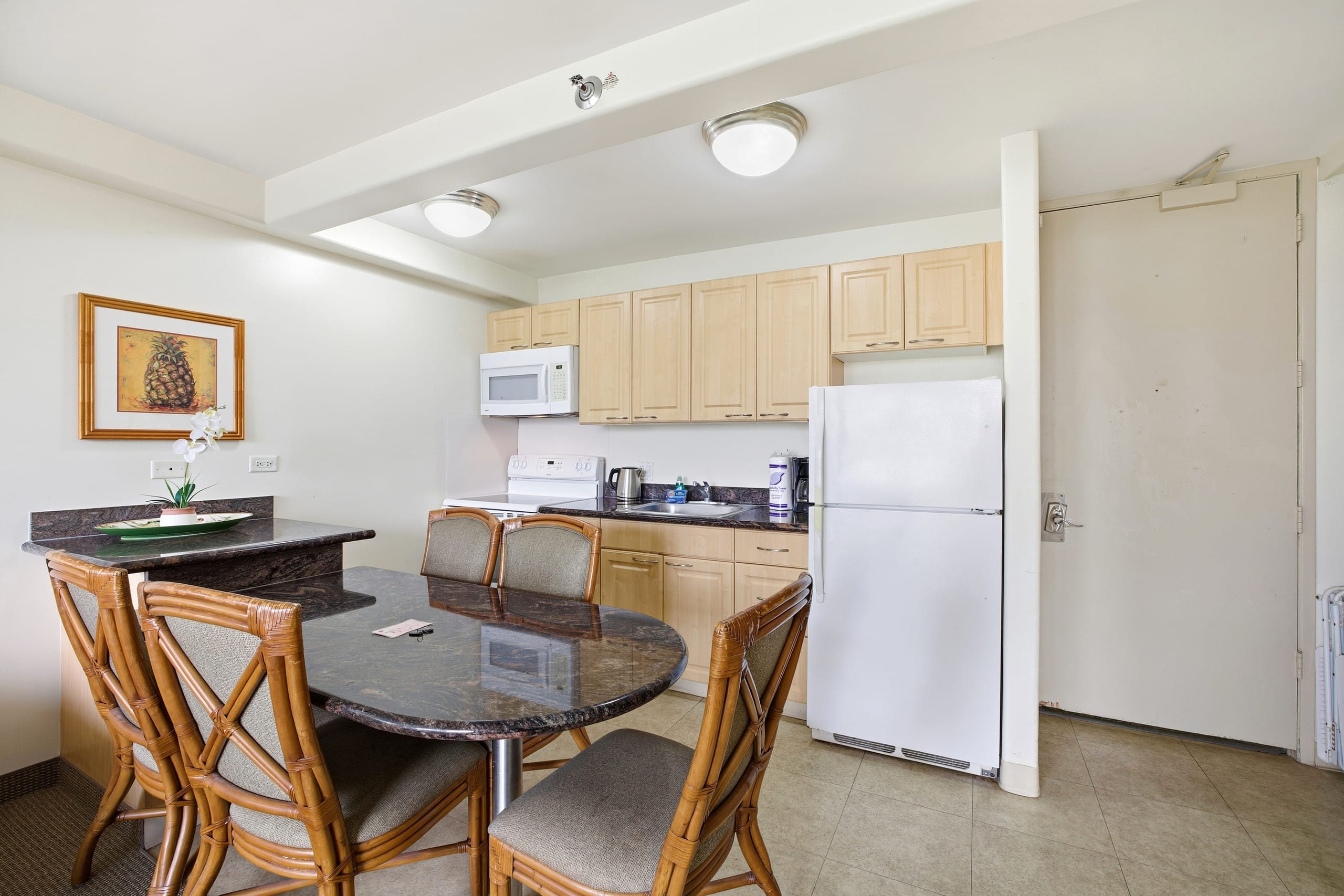 Hotel in Honolulu · ★4.56 · 1 bedroom · 3 beds · 1 private bath - Image 6