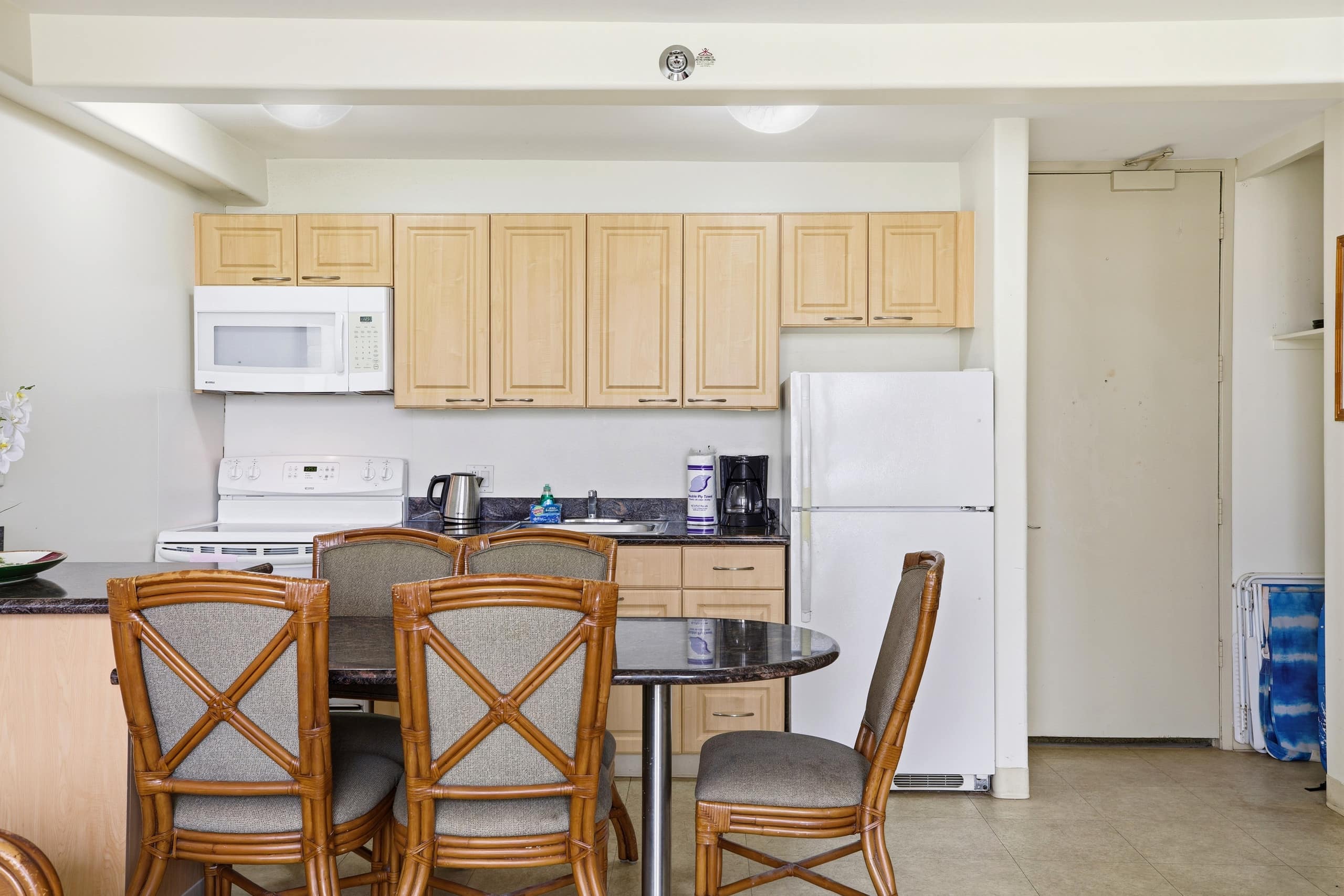 Hotel in Honolulu · ★4.56 · 1 bedroom · 3 beds · 1 private bath - Image 7