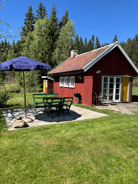 Top Airbnb: Cottage house with private sauna in Ulricehamn