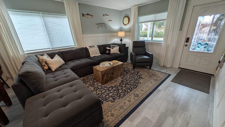 Caddis Shack-2/2 Walk To Downtown, Near The River! - Dunsmuir, CA