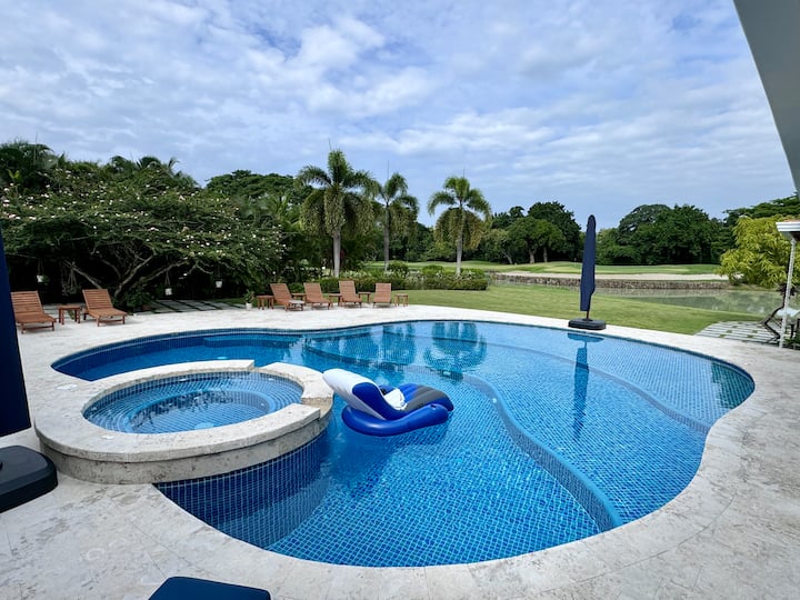 Villa Solara 5 - Luxury 5 Bedroom Pool Villa