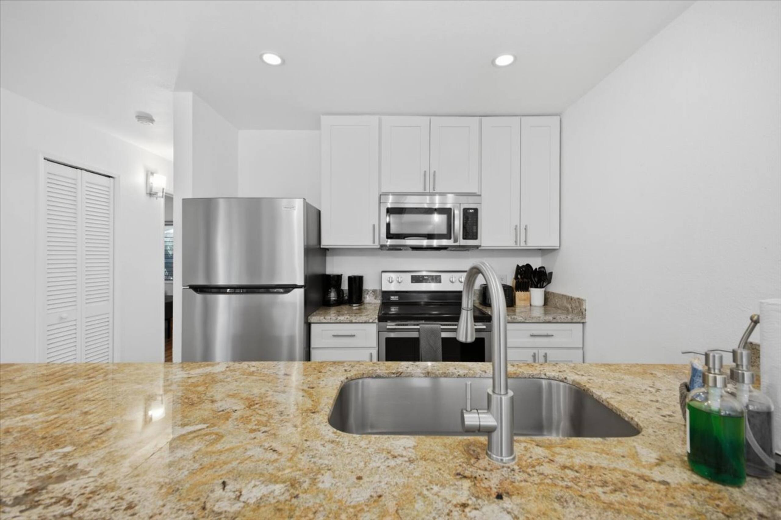 Condo in Kihei · ★4.82 · 2 bedrooms · 2 beds · 1 private bath - Image 10