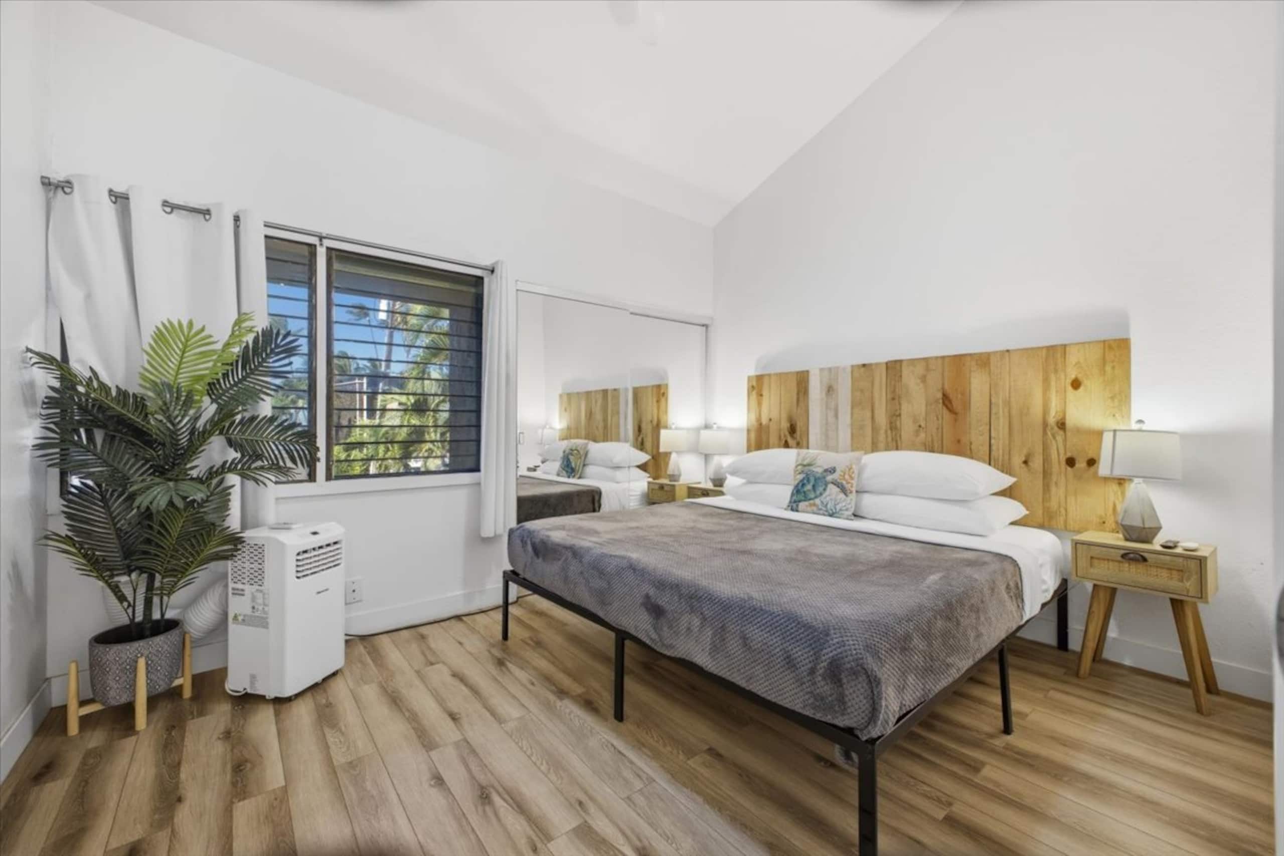 Condo in Kihei · ★4.82 · 2 bedrooms · 2 beds · 1 private bath - Image 1
