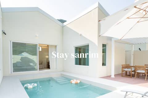 Newly opened in June <Jeonju Premium Private Villa> Space for only one team / Outdoor swimming pool,