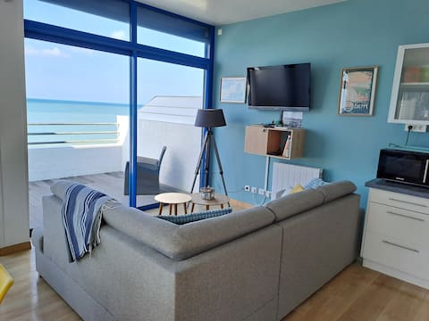 Top Airbnb: Unique Sea View. For Sale à Dieppe