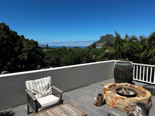 Bay Side Villa gallery image 4