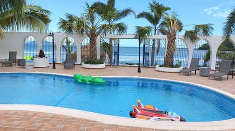 Luxurious beachfront home in Veracruz