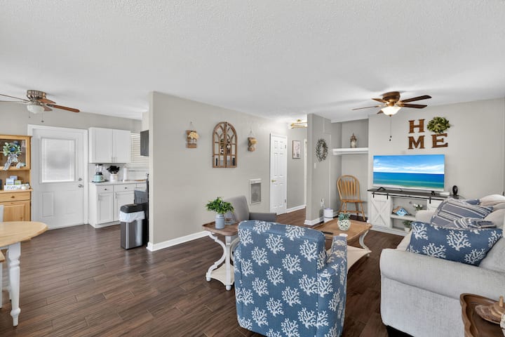 Cozy Cottage In Warm Mineral Springs - North Port, FL
