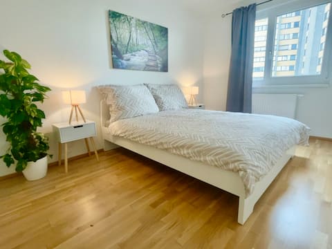 Successful Airbnb property: 55 m2 | Balcony | Free Parking in Simmering