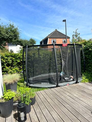 Byhus med fantastisk beliggenhed. gallery image 5