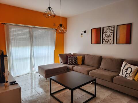 Airbnb con mejor rendimiento: Spacious oceanfront apartment en Punta Mogotes