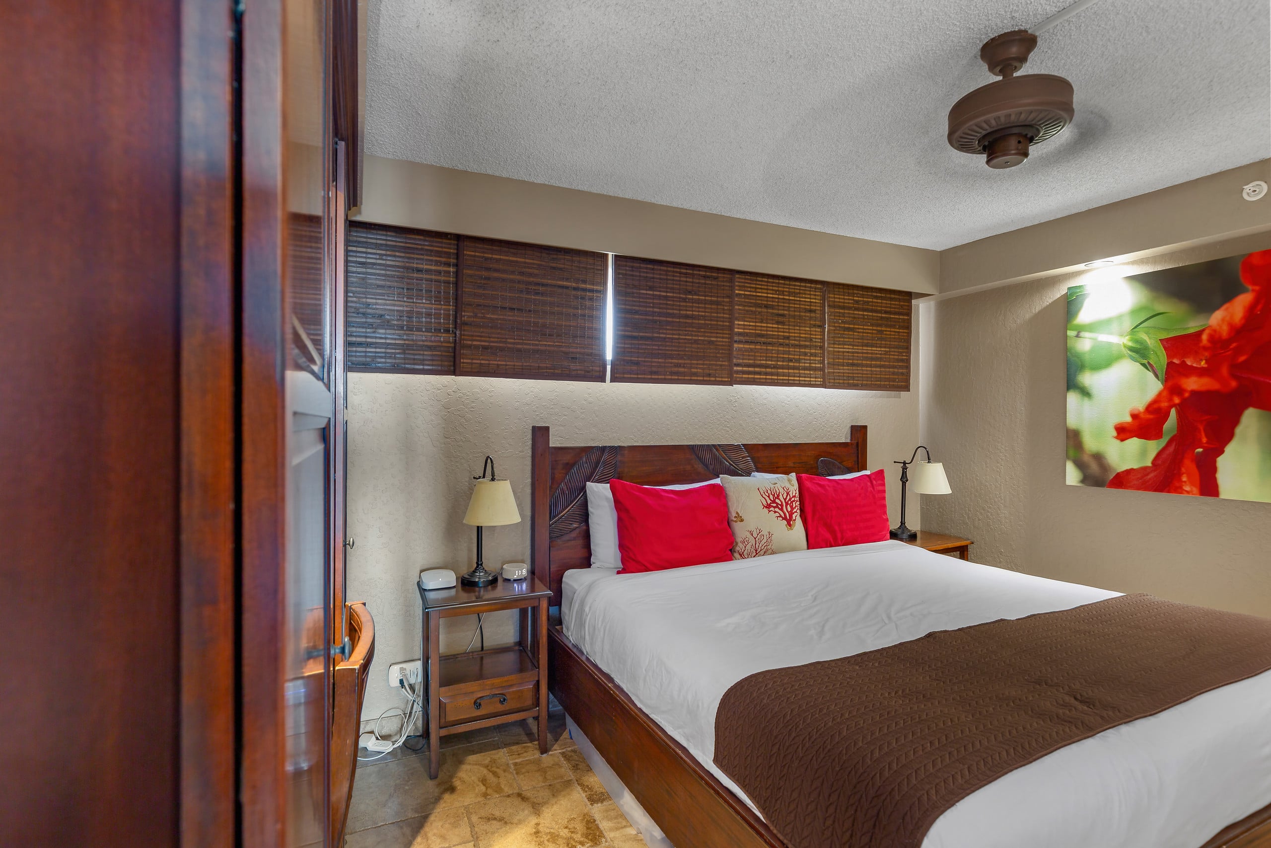 Condo in Lahaina · ★4.9 · 1 bedroom · 3 beds · 1 bath - Image 12