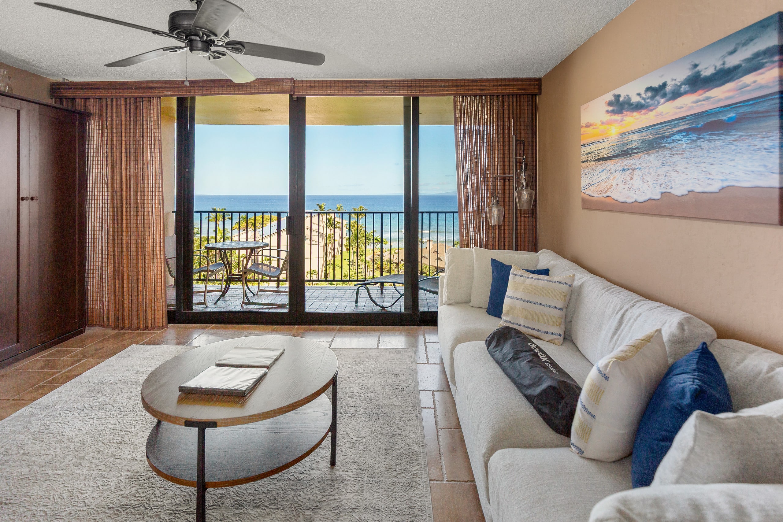 Condo in Lahaina · ★4.9 · 1 bedroom · 3 beds · 1 bath - Image 3