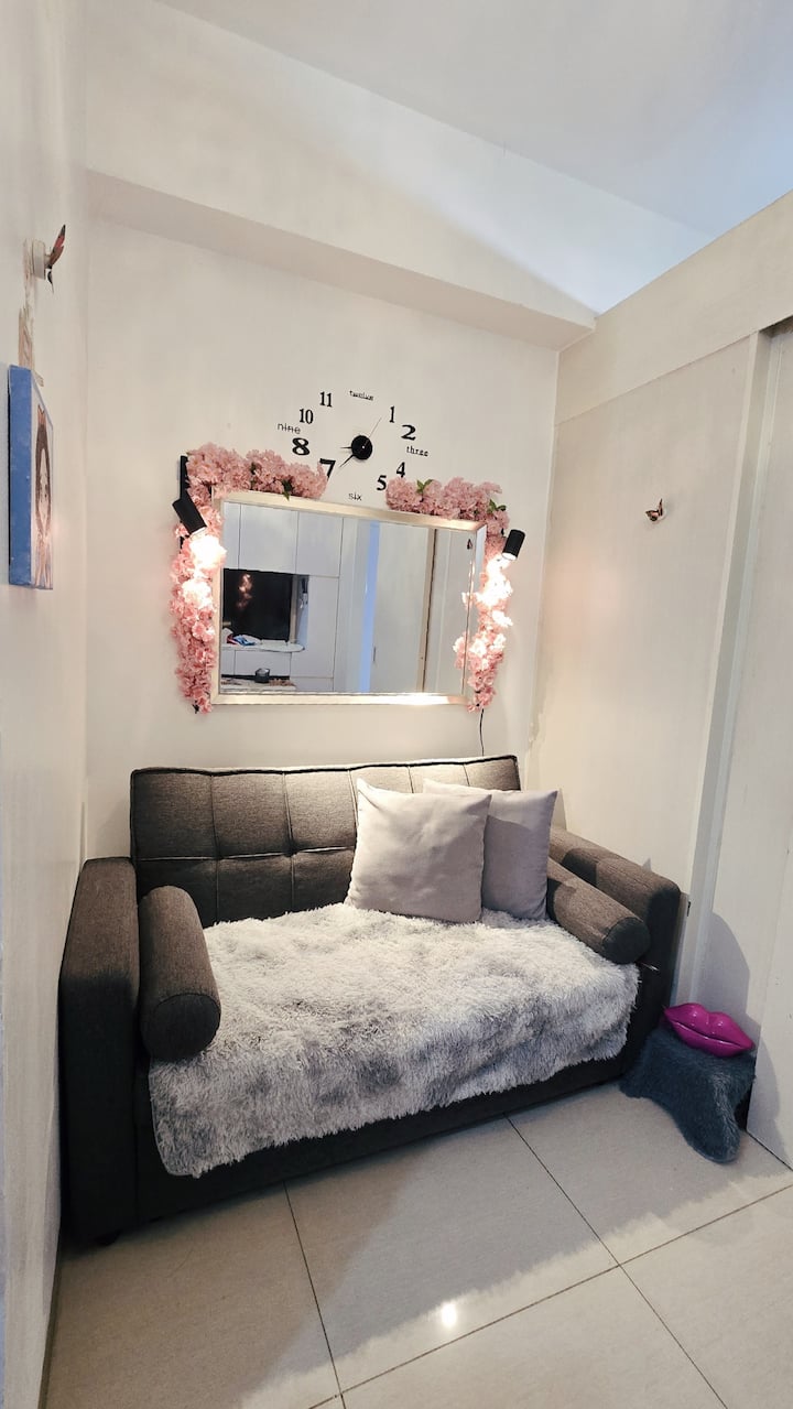 Your Home Away From Home - Las Piñas