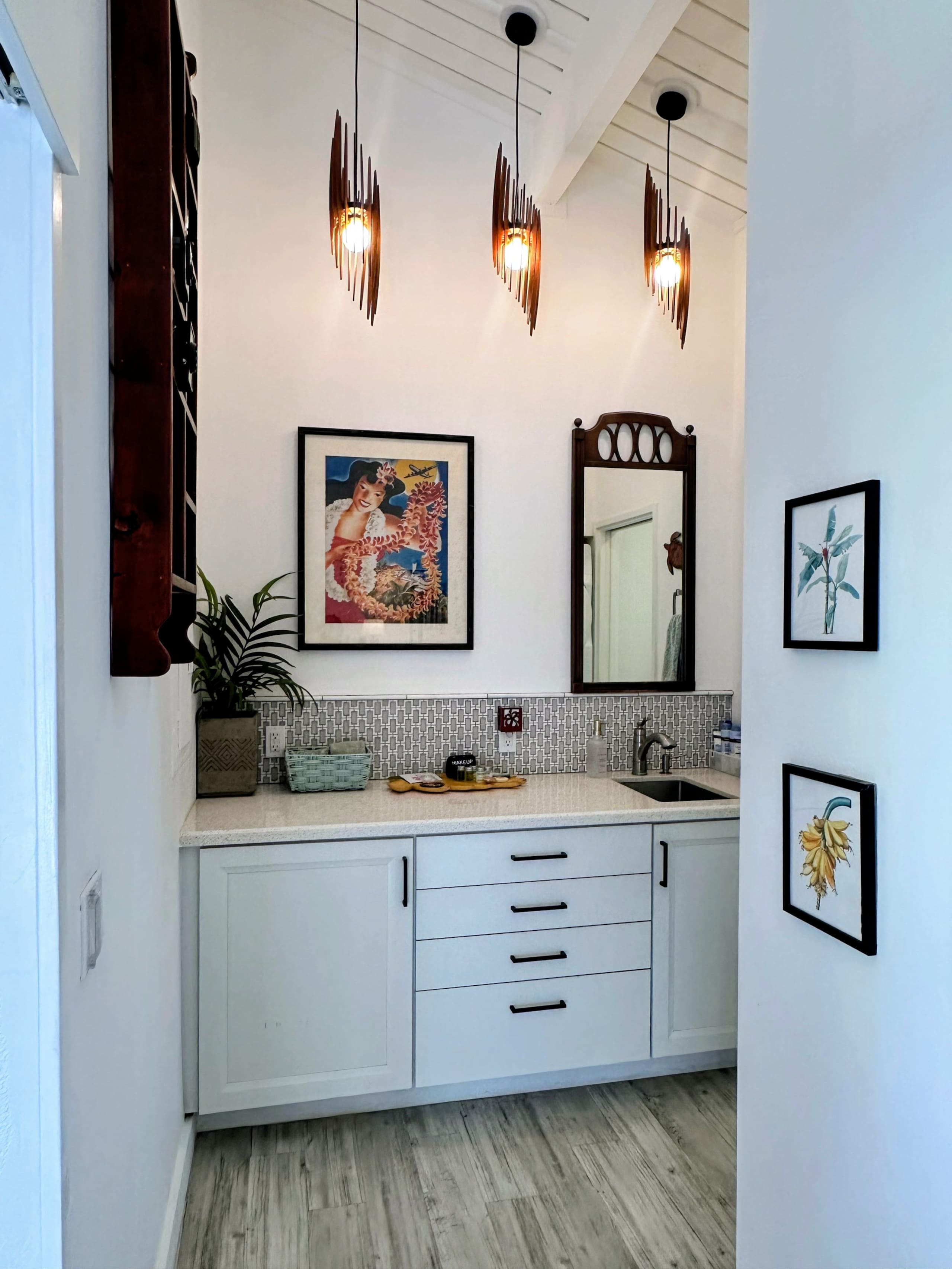 Home in Kailua-Kona · ★4.96 · 1 bedroom · 2 beds · 1 bath - Image 23