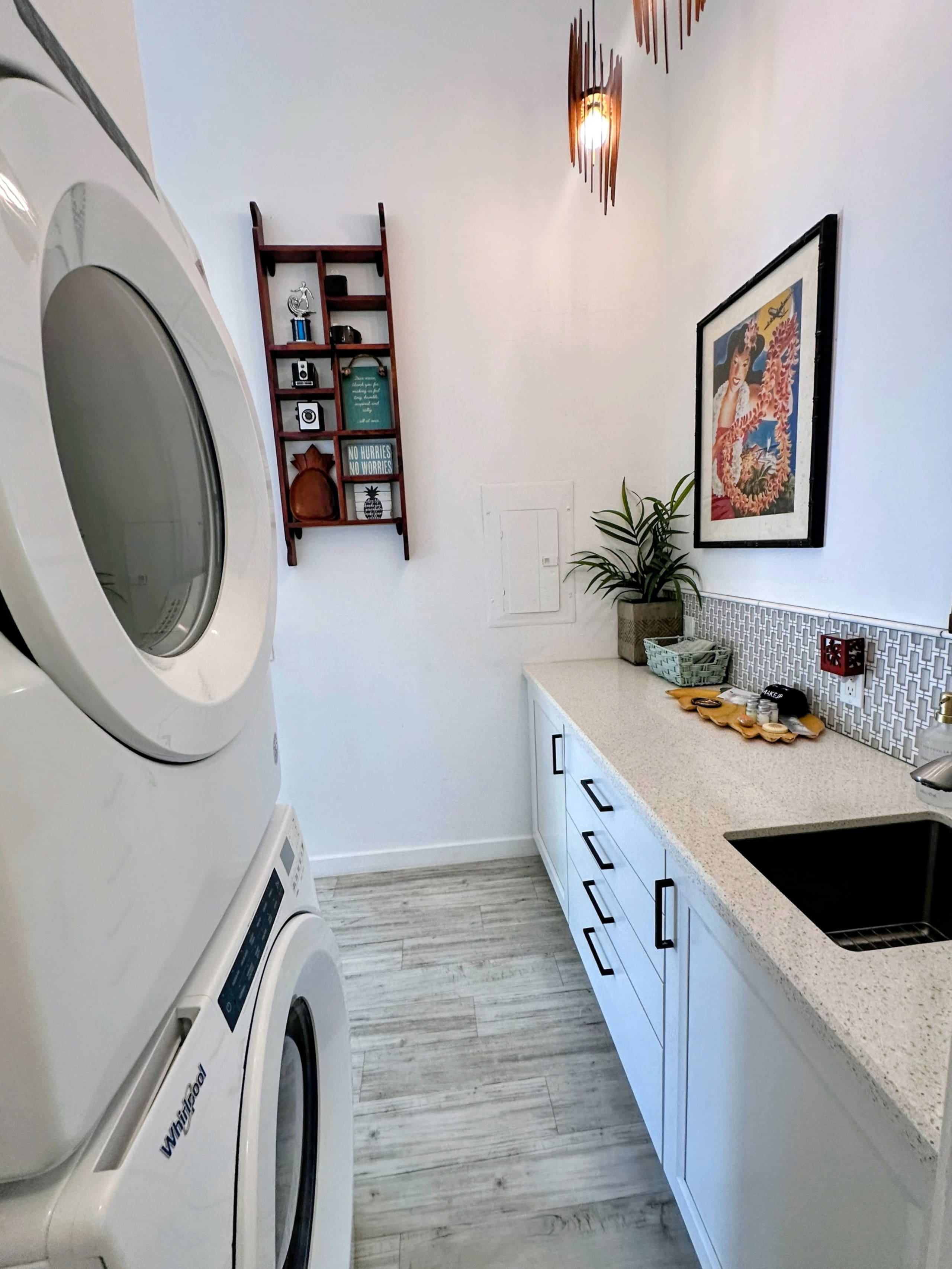 Home in Kailua-Kona · ★4.96 · 1 bedroom · 2 beds · 1 bath - Image 22