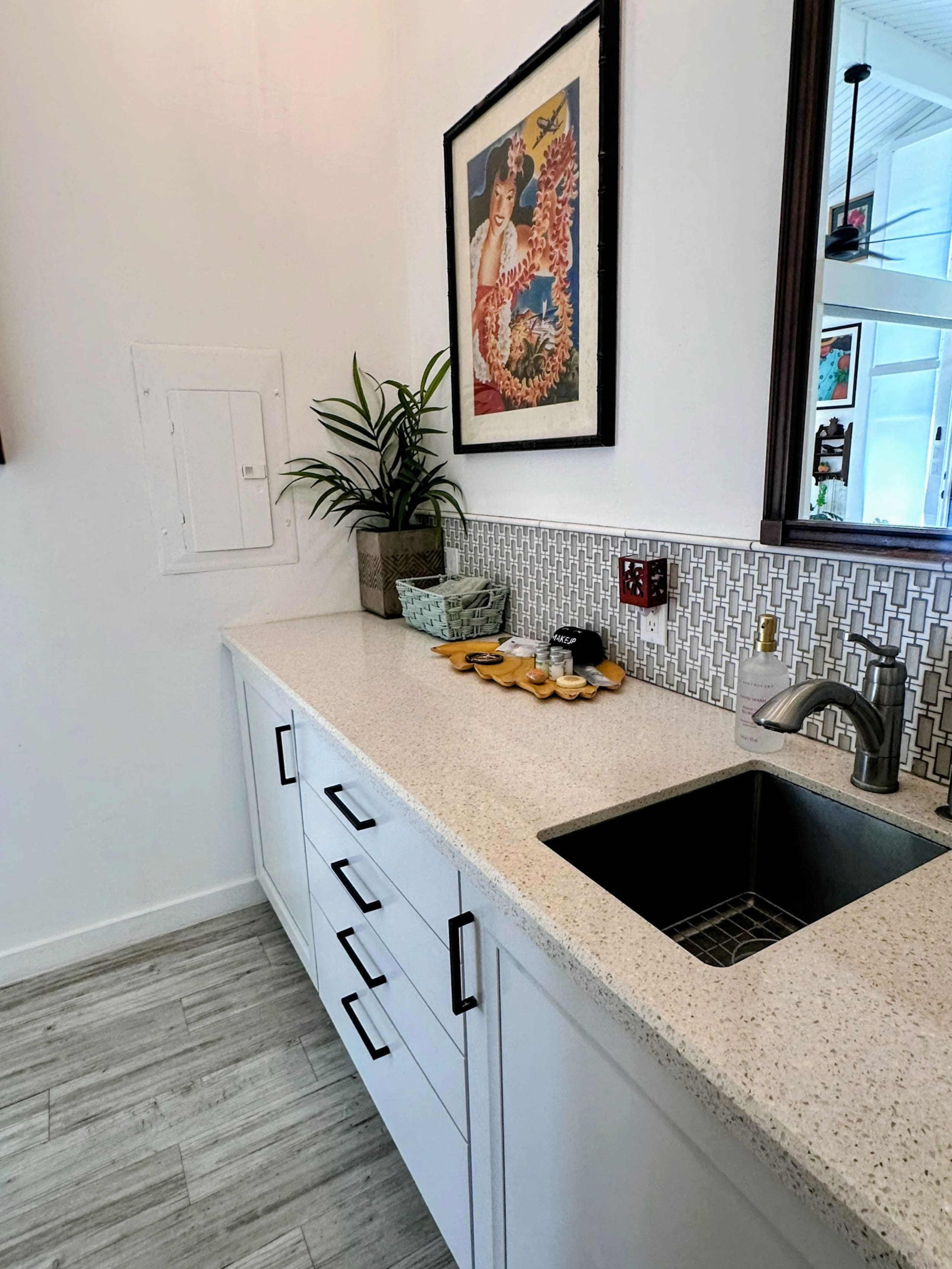 Home in Kailua-Kona · ★4.96 · 1 bedroom · 2 beds · 1 bath - Image 24