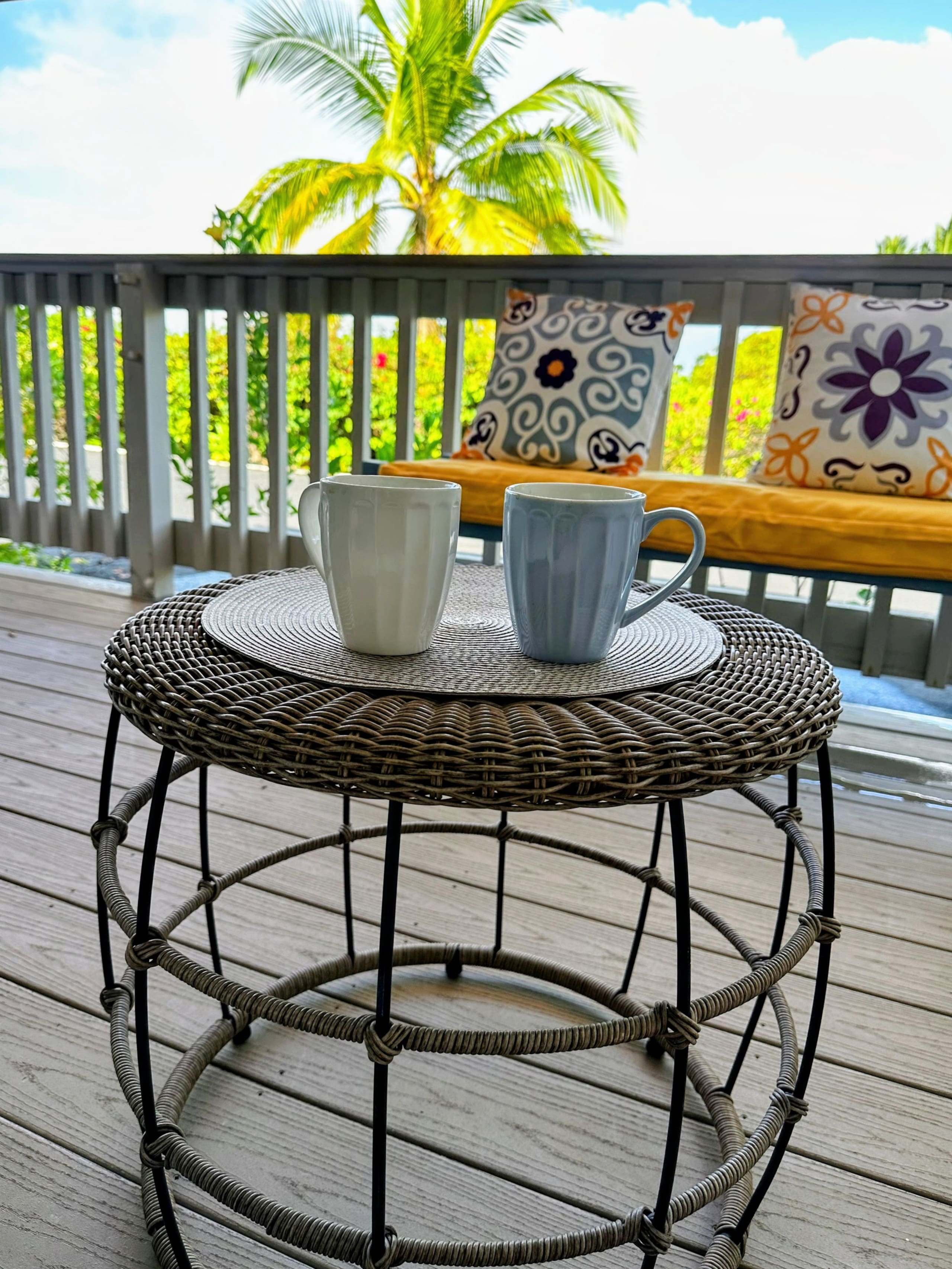 Home in Kailua-Kona · ★4.96 · 1 bedroom · 2 beds · 1 bath - Image 15