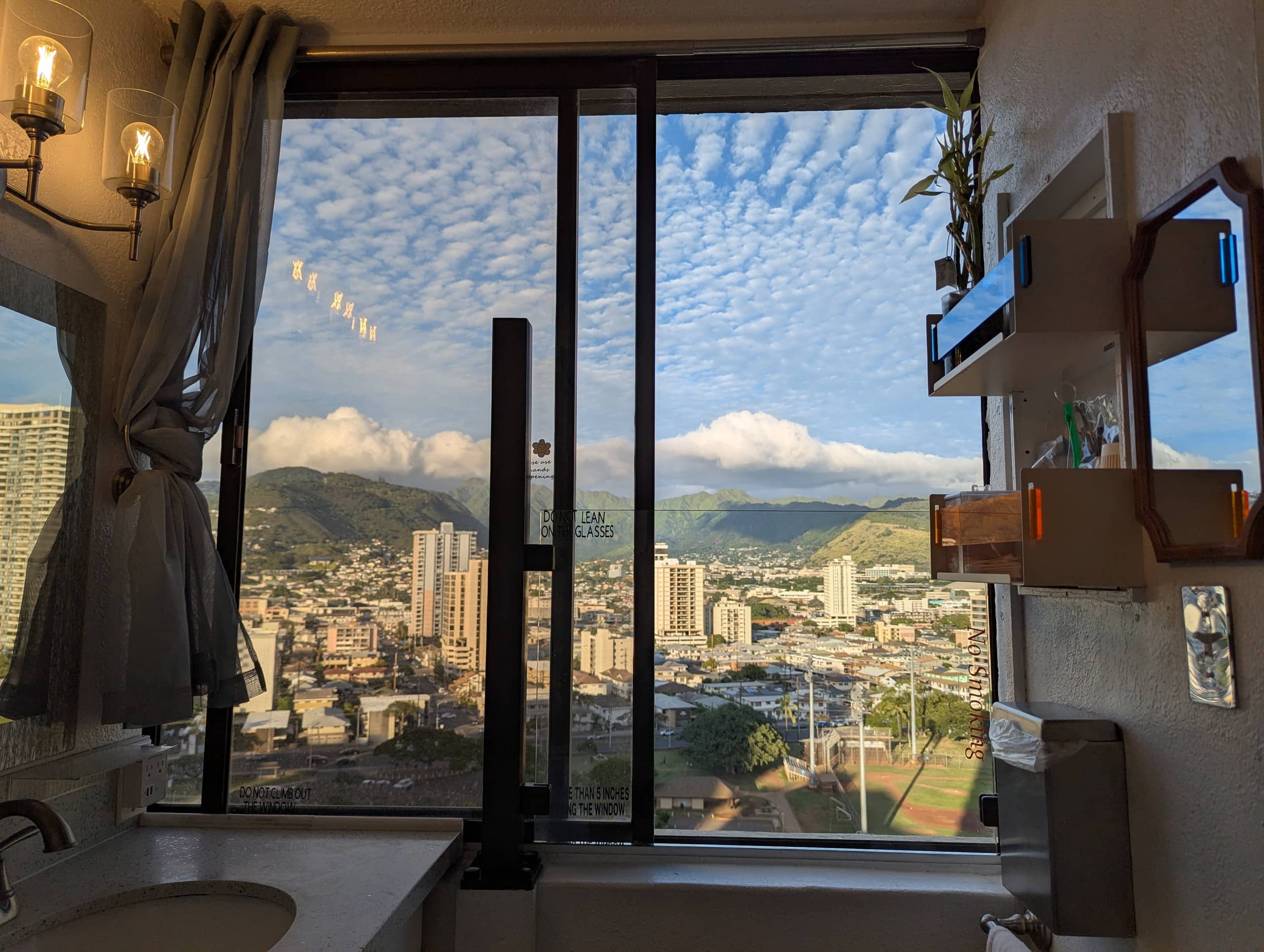 Hotel in Honolulu · ★4.97 · Studio · 1 bed · 1 private bath - Image 9