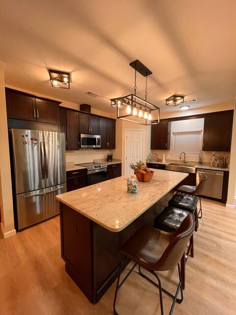 NEW Home! NEAR Tanger Mall Dwtn SAV & Tybee Beach
