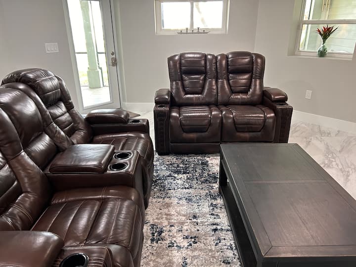Private Place In Waterfront Home - Gulfport, FL