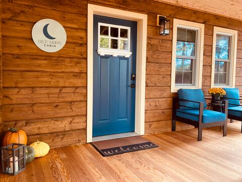 Blue Moon Cabin