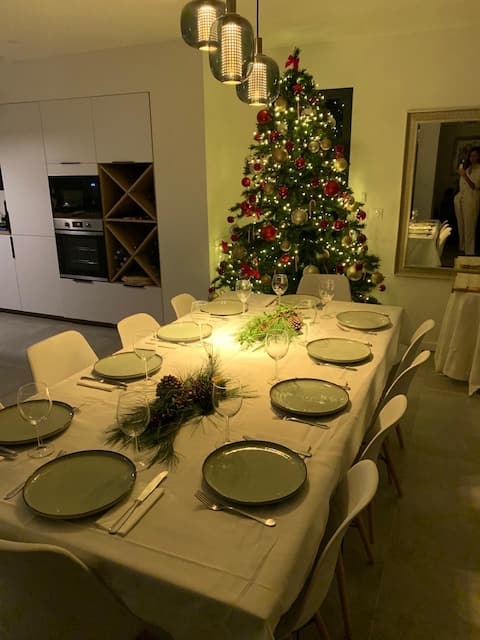 Air-conditioned villa + studio, garden pool – Baillargues