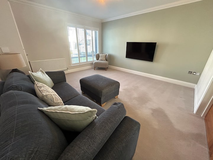 Modern New-build 3 Bedroom Home Sleeping 6 - Isle of Man
